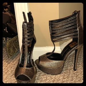 Bronze and Black Textured Heels